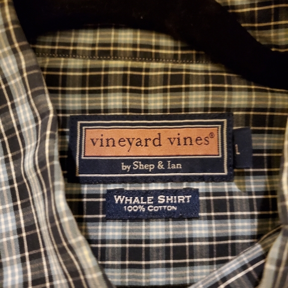 Vineyard Vines Men's Shirt - Whale Shirt - Size L - Picture 2 of 4